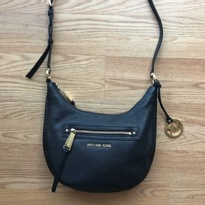 Micheal Kors leather crossover handbag